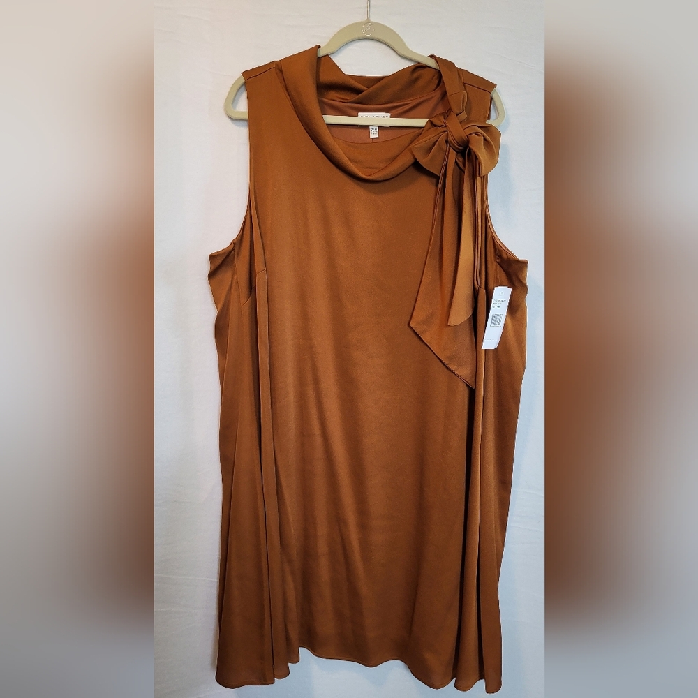 NWT Signature By Ribbie Bee Sleeveless Rust Dress with Bow Detail Sizw 22W